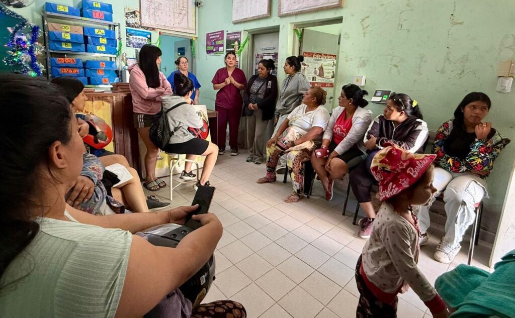 Taller de alimentación saludable para niños en el CAMM Nº3 Ampliación 1º de Mayo