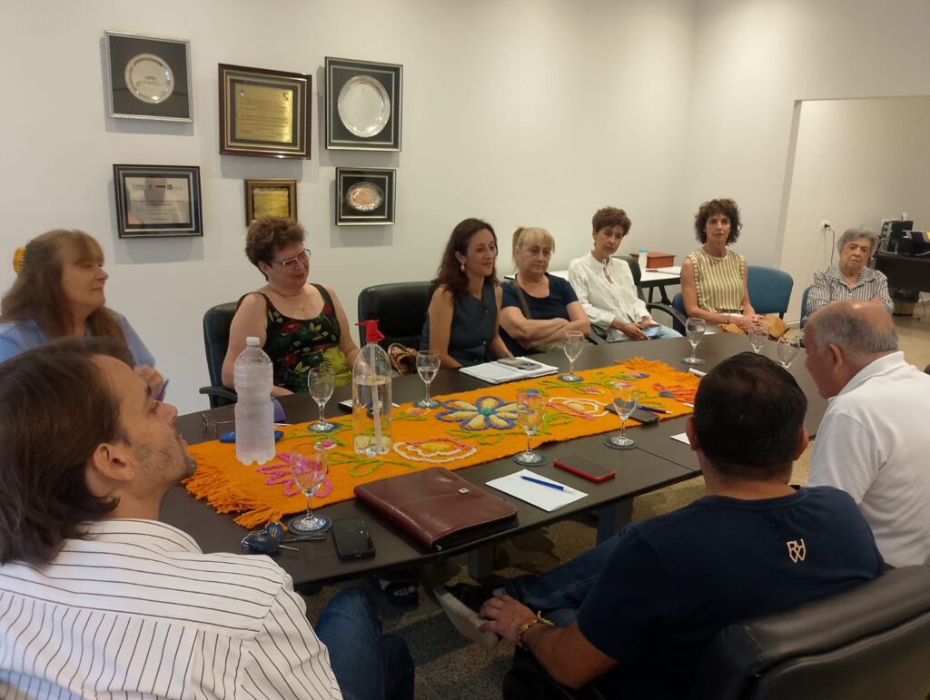 Encuentro: hoteleros y autoridades definen estrategias turísticas en Las Termas de Río Hondo Encuentro: hoteleros y autoridades definen estrategias turísticas en Las Termas de Río Hondo