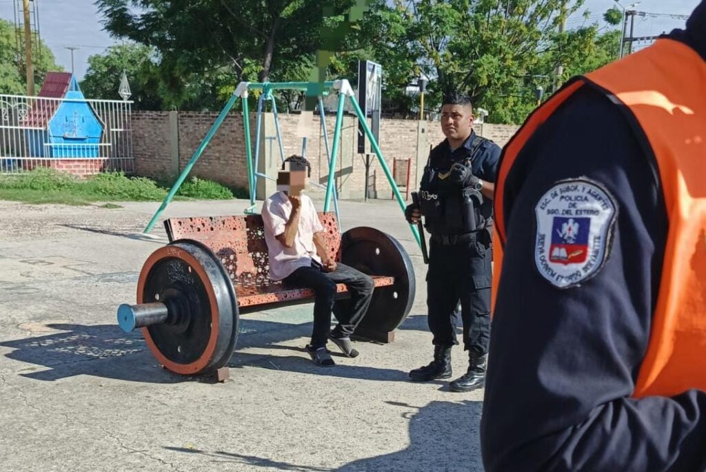 Capturado robando y vandalizando en el Cementerio La Misericordia