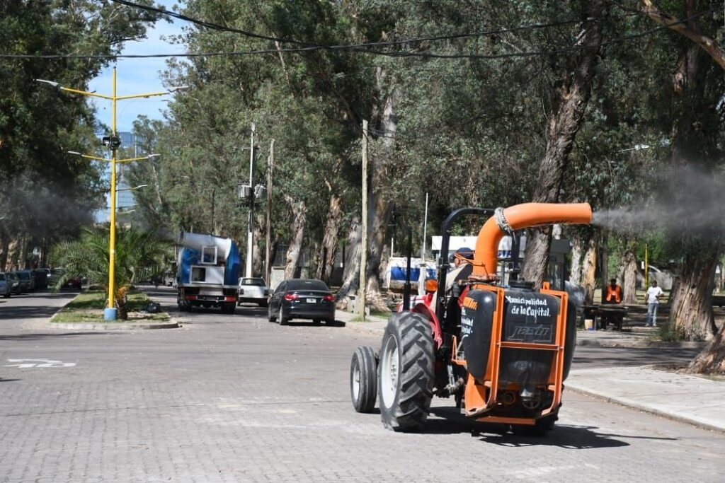Continúan las fumigaciones para prevenir la propagación del dengue