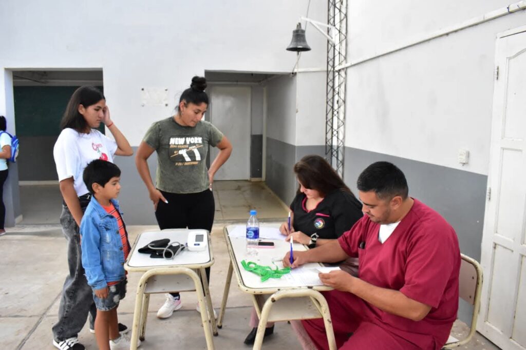 Exitoso operativo de salud en el paraje Lomitas cercano a Fernández