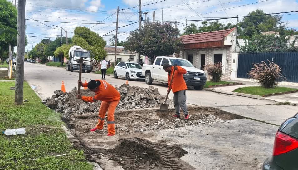 Frías: Avanzan con la reparación de calle Rivadavia