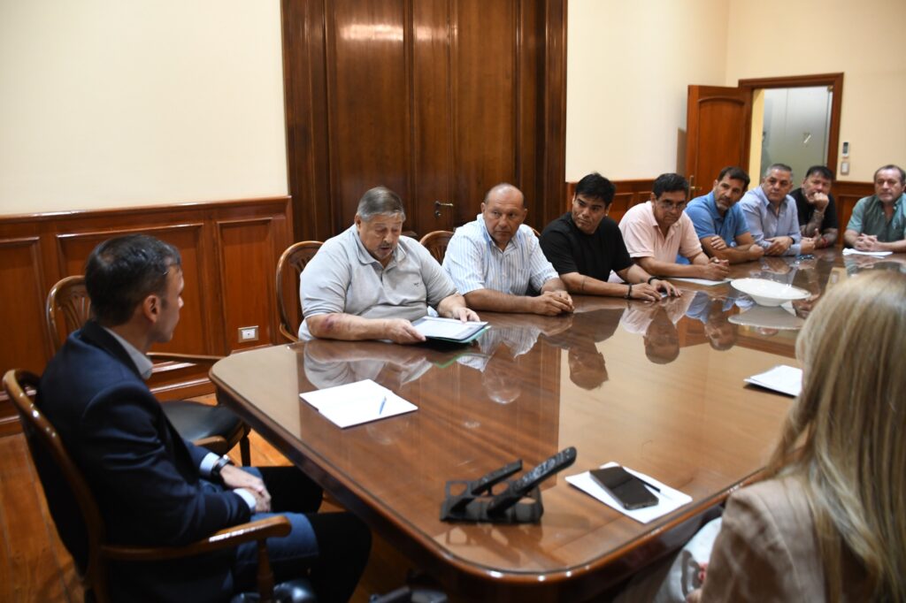 Se reunió la Mesa de Diálogo para tratar la pauta salarial 2026 para la administración pública provincial