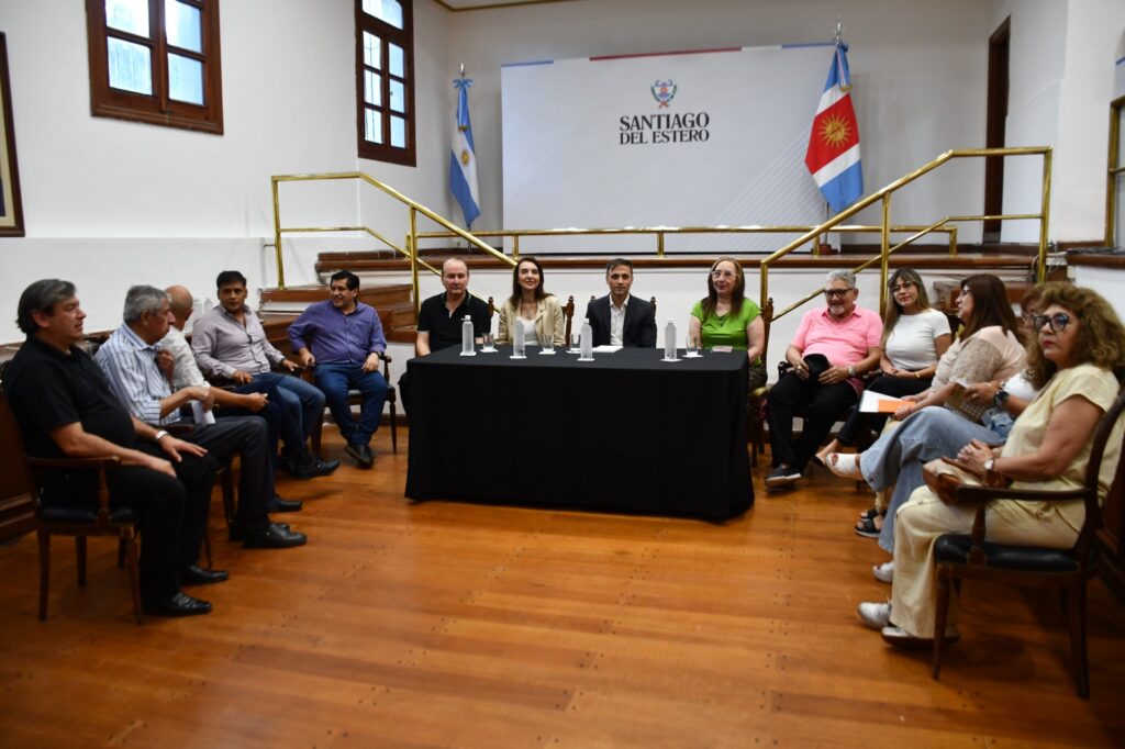 El Gobierno Provincial se reunió con gremios docentes para tratar  la pauta salarial