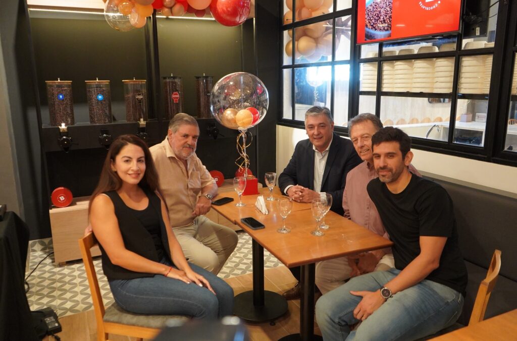 Inauguran un nuevo emprendimiento gastronómico en La Banda