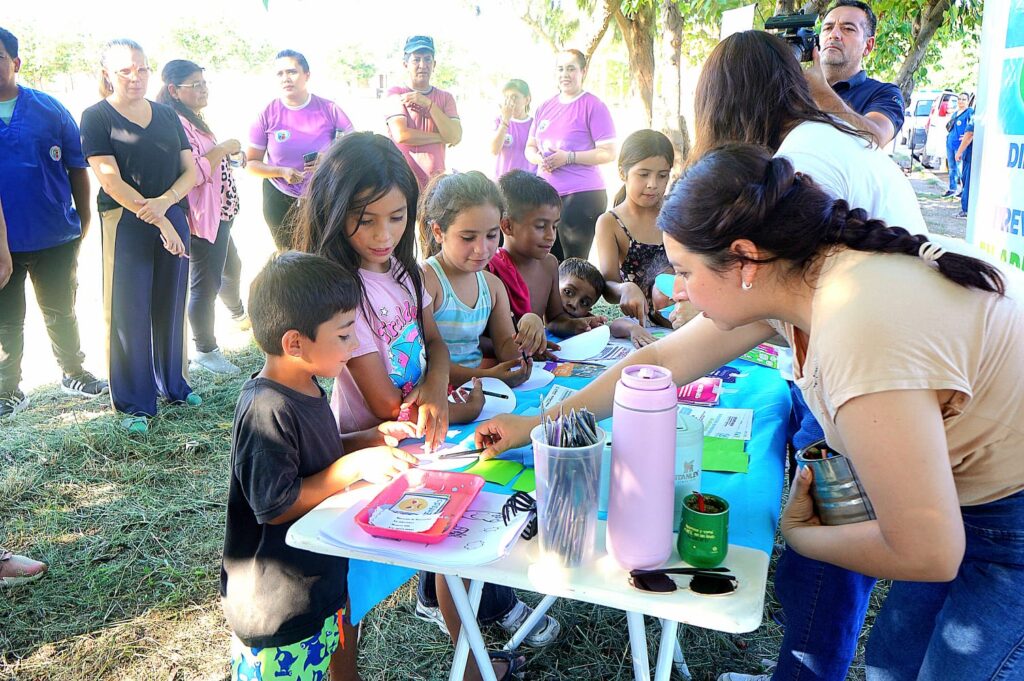 El municipio bandeño  realizó un operativo integral de salud en el barrio Avenida