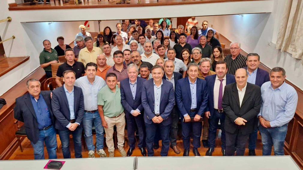 El gobernador Elías Suárez se reunió con encargados de Agencias de Desarrollo Territorial de la Provincia