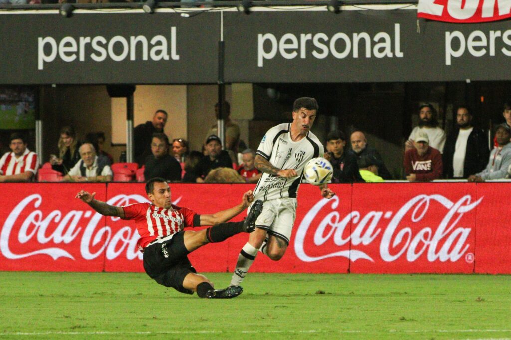 ASÍ NO SE PUEDE SEGUIR