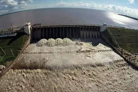 Bajan los niveles de erogación del dique y el río Dulce comienza a estabilizarse