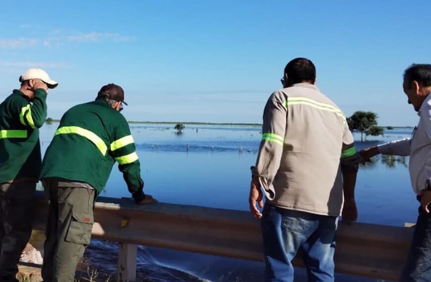 Autoridades de Pinto monitorean zona de bañados ante la crecida del río Utis y brindan asistencia a familias