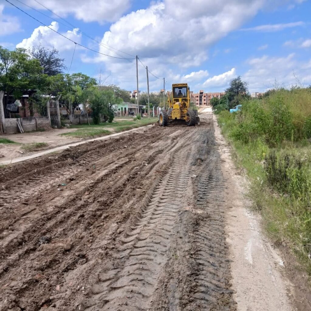 En Las Termas continúan los trabajos para mejor calles y espacios públicos