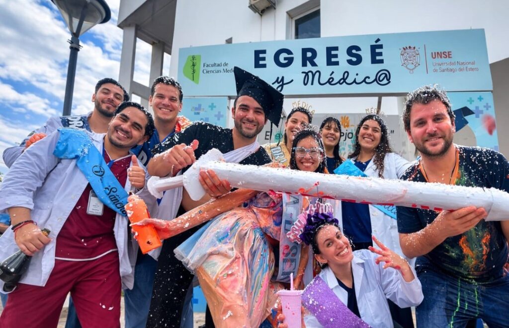 La UNSE superó los 100 médicos egresados de la Facultad de Ciencias Médicas
