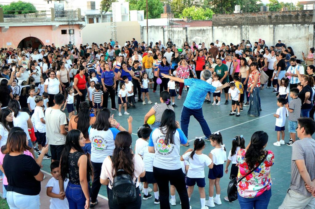 La Banda: jardines de infantes municipales comenzaron el ciclo con una multitudinaria jornada recreativa     