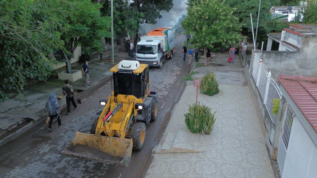 Solicitan circular con precaución en La Banda por las intensas lluvias