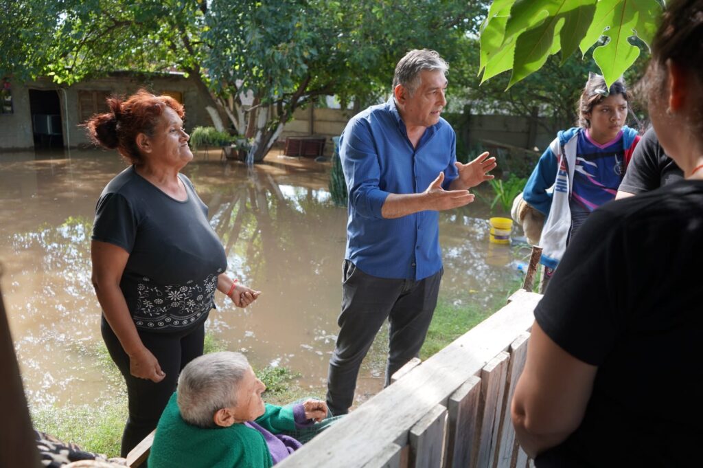 El Comité de Emergencias de La Banda brinda asistencia a vecinos damnificados en el barrio Salta Prolongación