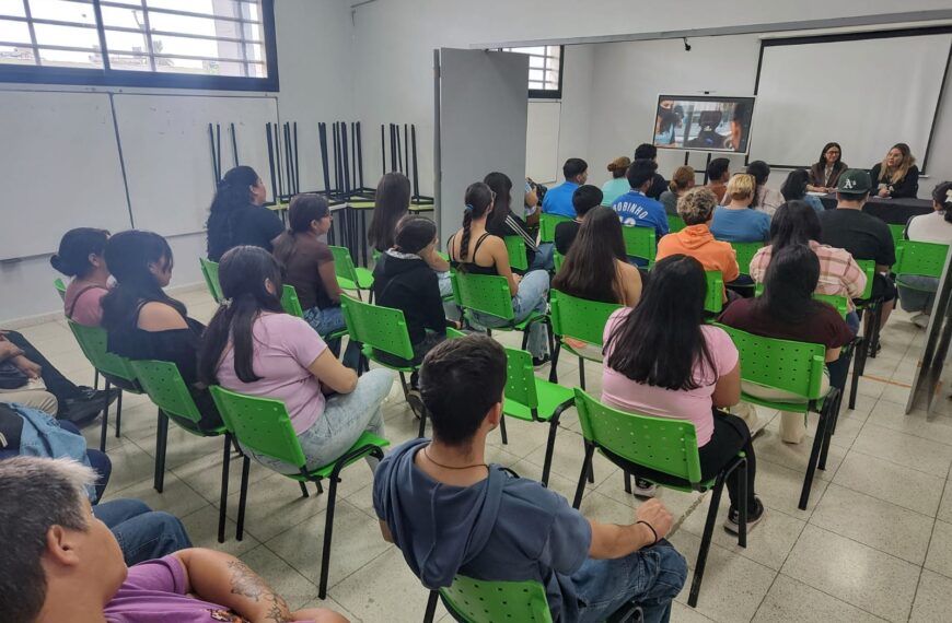 La Banda: lanzaron los talleres para promover la inserción laboral