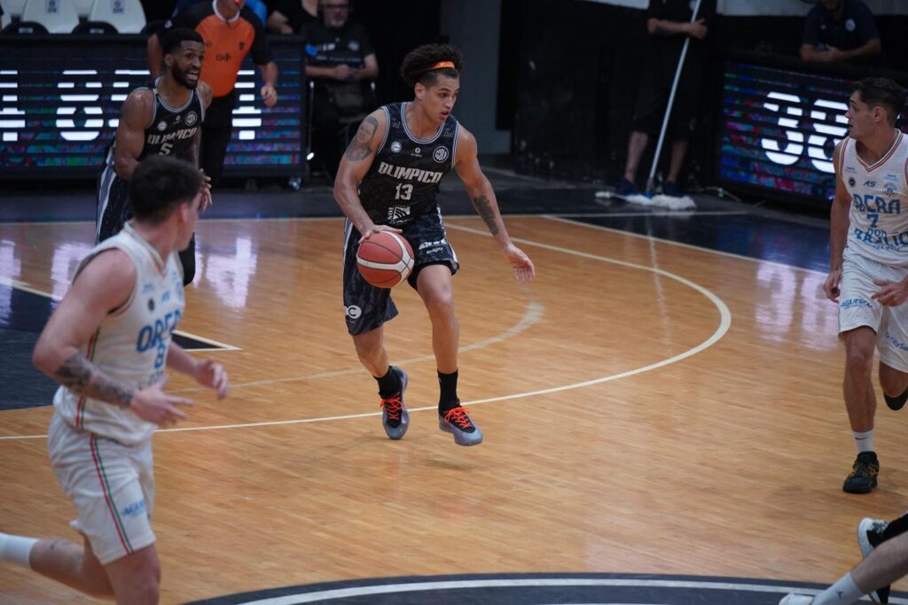 Olímpico recibe a Obras en un duelo clave en el Vicente Rosales