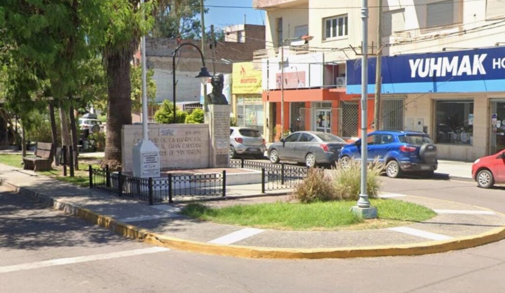 Invitan a participar del homenaje a Ramón Saavedra en la plazoleta San Martín