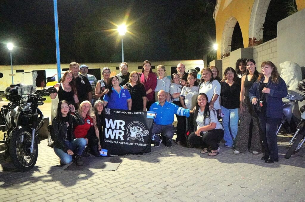 La “Clínica de conducción segura de motos” convocó a mujeres motociclistas en La Banda