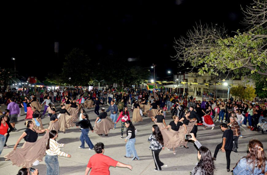 Los clodomirenses disfrutaron de la danza y de la pasión por los motores en vísperas de los actos por los 133 años de la ciudad