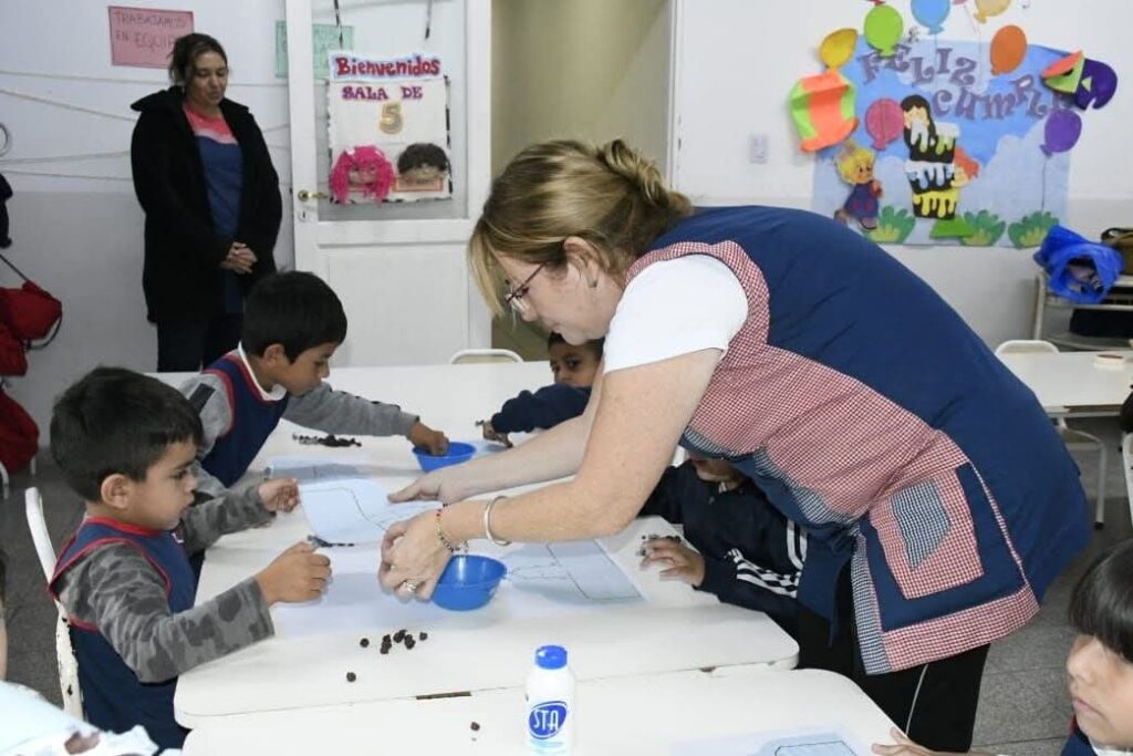 Comenzará el período de inscripciones para docentes de jardines de infantes