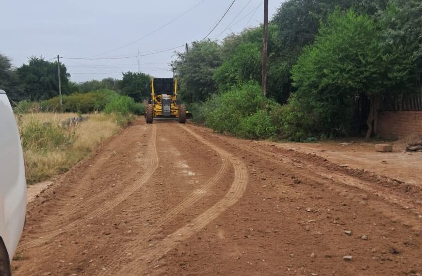 Trabajan para mejorar calles en barrios de Nueva Esperanza