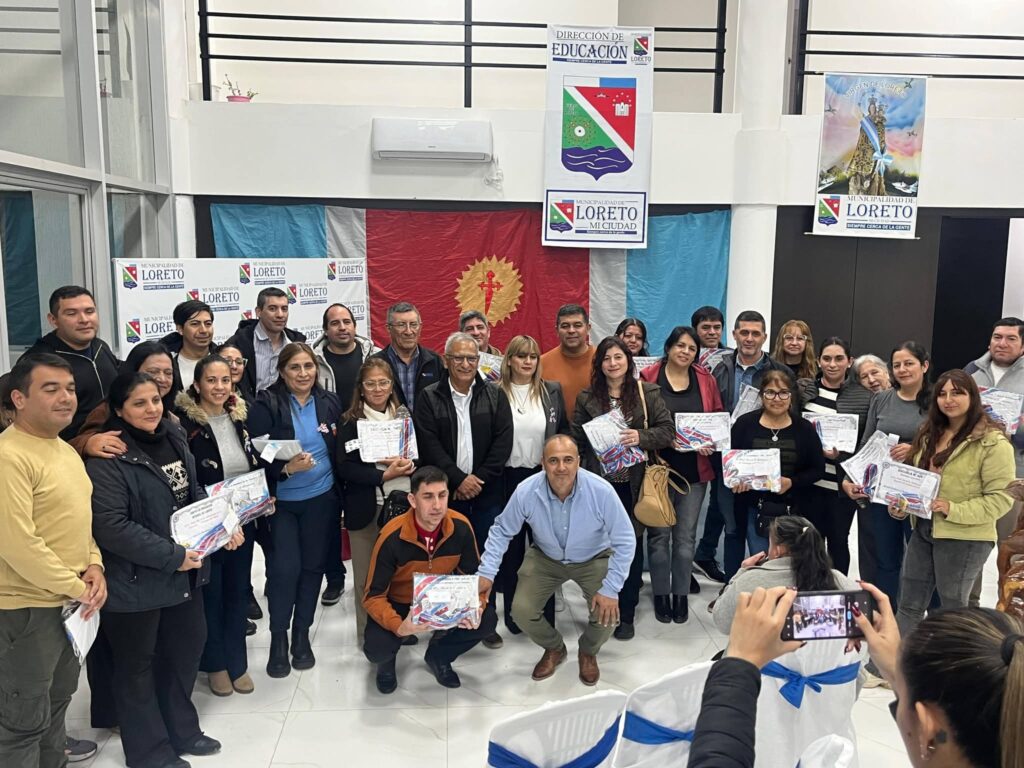 Entregan elementos escolares a instituciones educativas del departamento Loreto