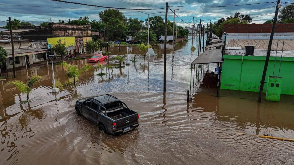 Los Juríes: Tras el histórico temporal brindan asistencia médica a más de 70 familias evacuadas