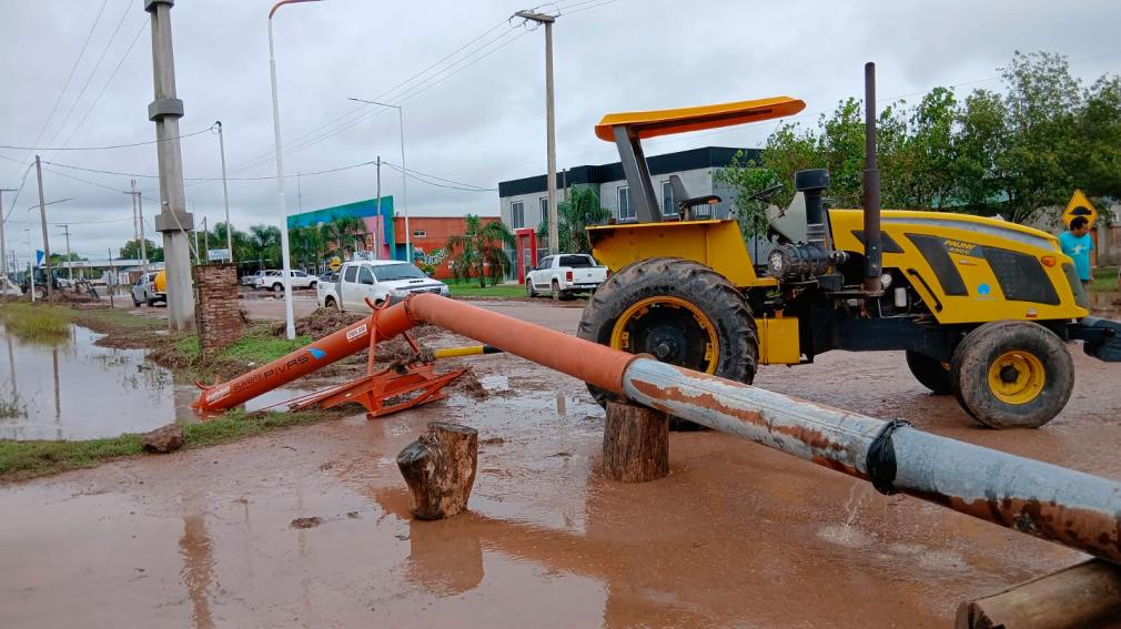 Intenso trabajo del Gobierno de la Provincia en Los Juríes y en parajes afectados por las lluvias