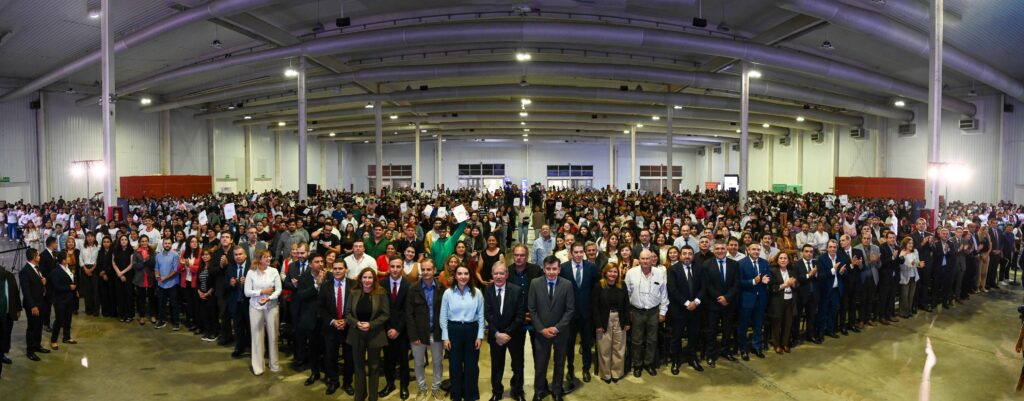 Más de 3000 jóvenes en la Clase Magistral que marcó el inicio “Santiago crece con vos”