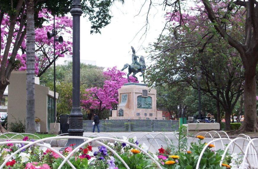 Santiago del Estero arranca una semana corta tres días hábiles y dos feriados