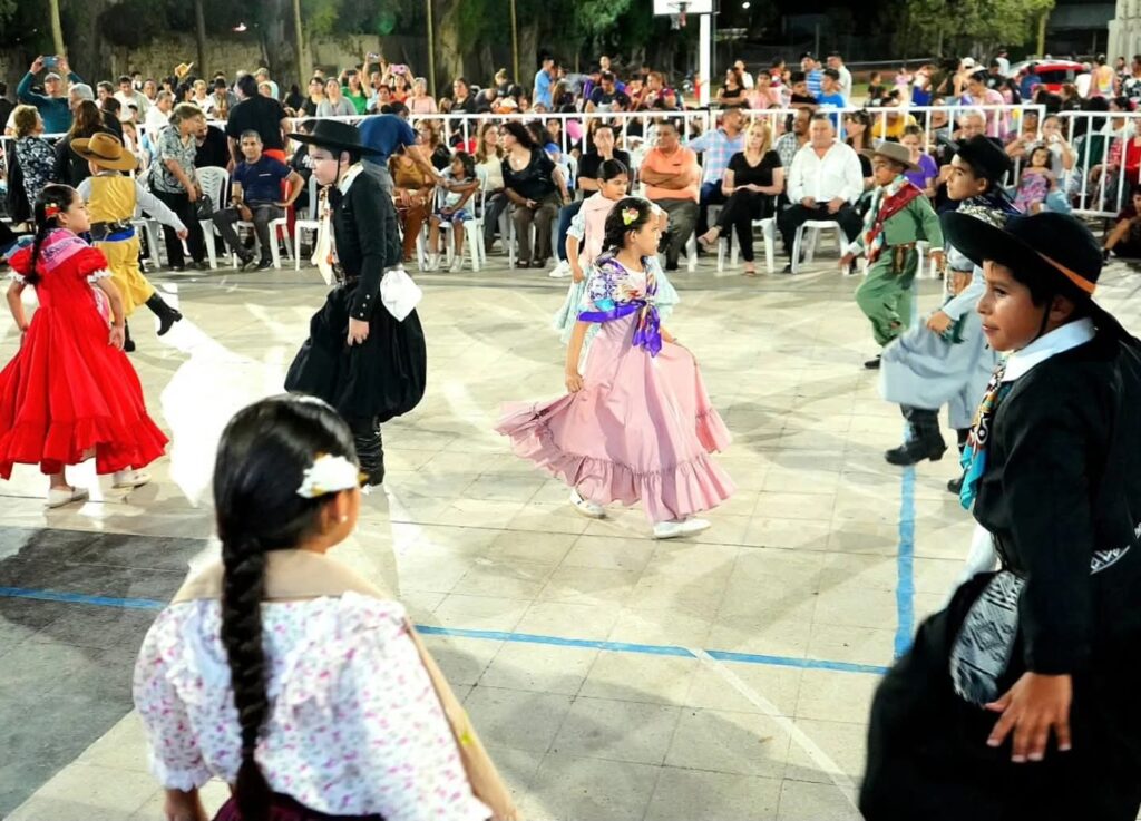 La Escuela Municipal de Folklore “Julio Argentino Gerez” abrió sus inscripciones