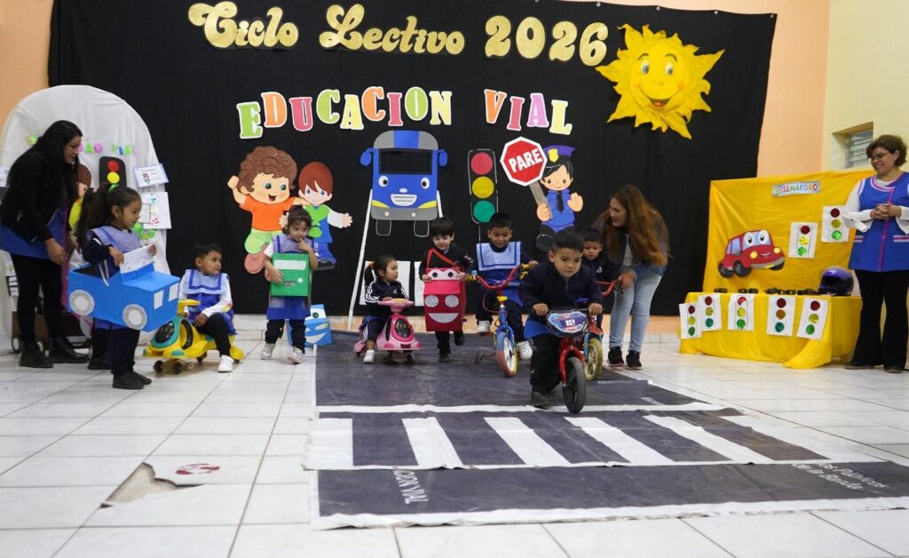 Inició el proyecto de educación vial en el Jardín N°10 de La Banda
