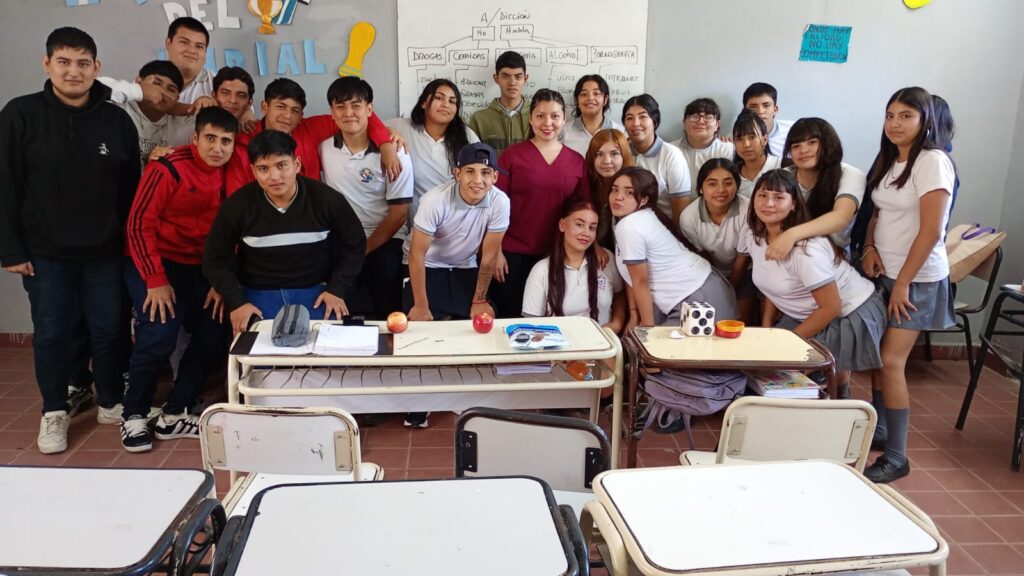 Charla sobre ITS en el Colegio Secundario “René Favaloro”