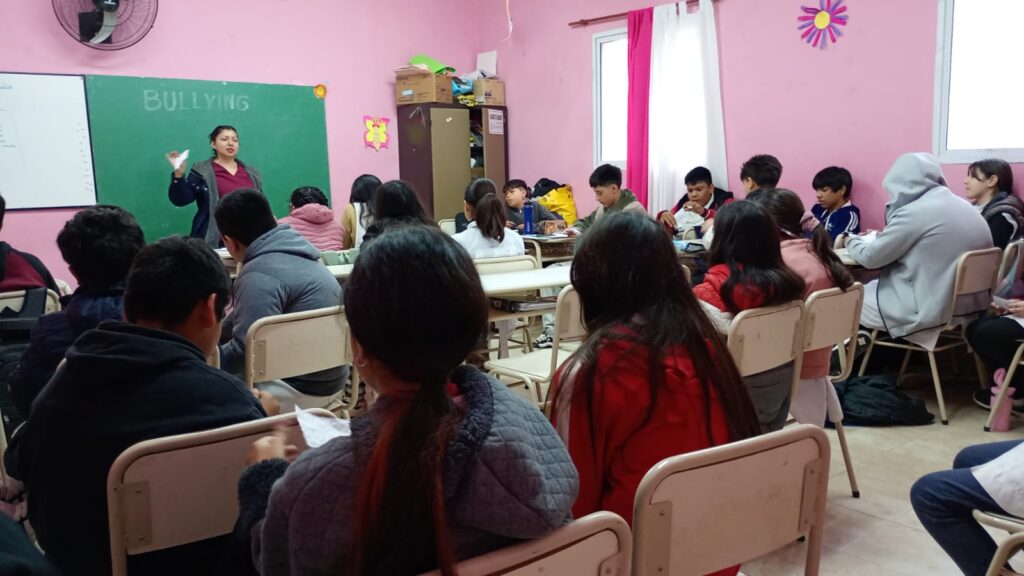 Brindaron un taller sobre “Bullying” en la Escuela “Mercedes Ruiz de Arzuaga”