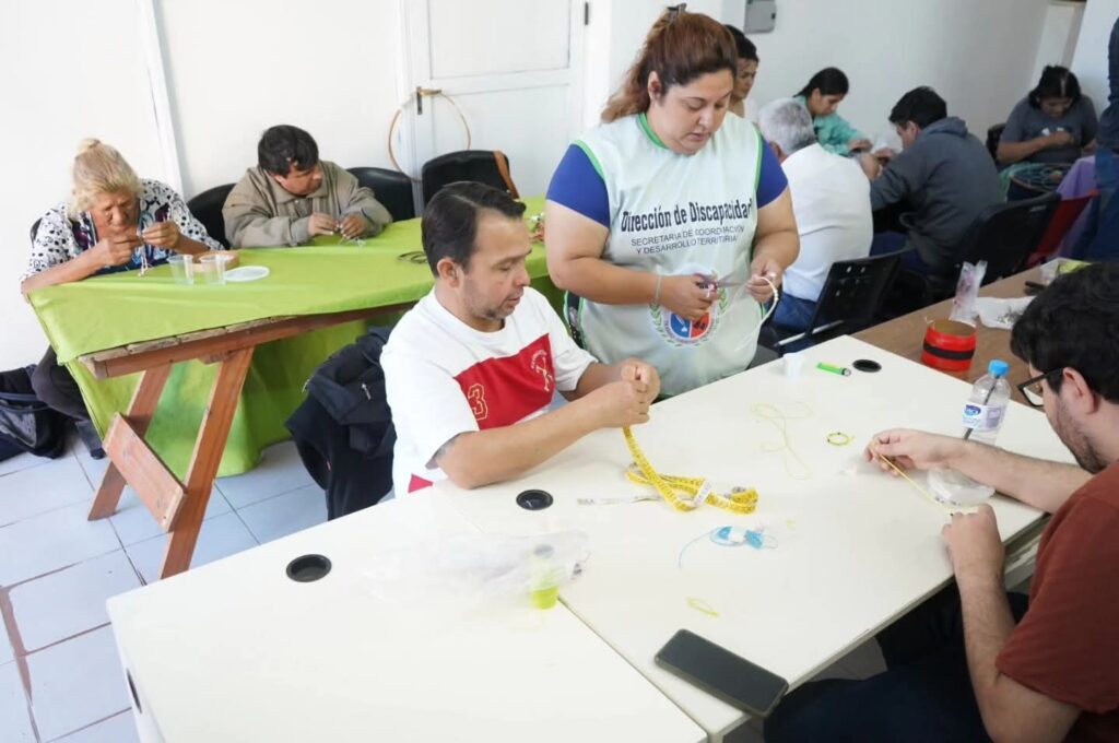 Convocan a personas adultas con discapacidad a participar en el taller “Arte para Incluir”