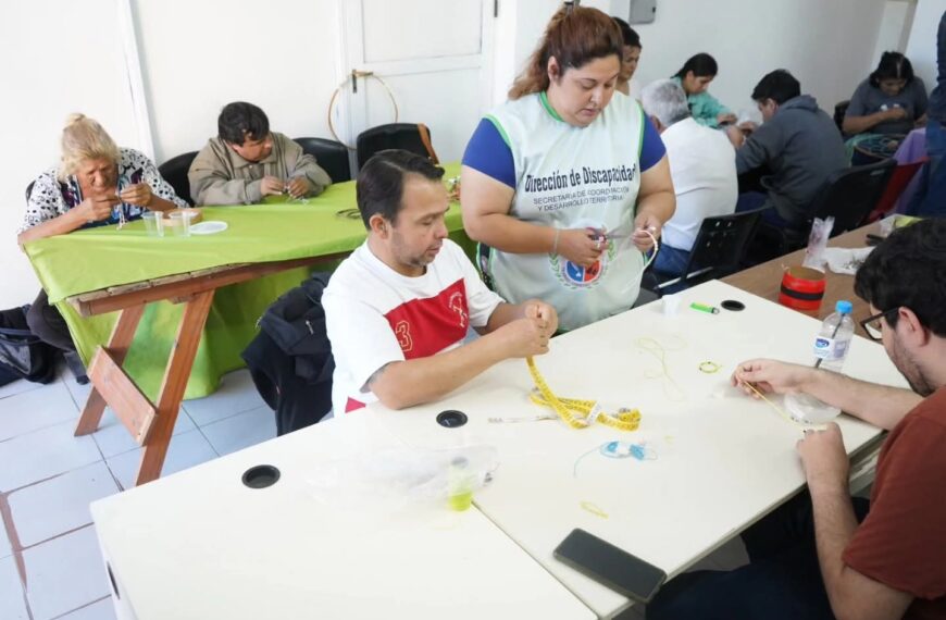 Convocan a personas adultas con discapacidad a participar en el taller “Arte para Incluir”
