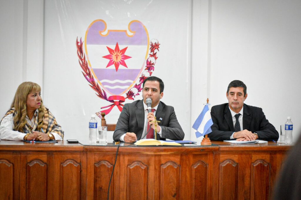 El intendente Ruiz destacó el crecimiento de Clodomira y llamó a la unidad de todos los vecinos El intendente Ruiz destacó el crecimiento de Clodomira y llamó a la unidad de todos los vecinos