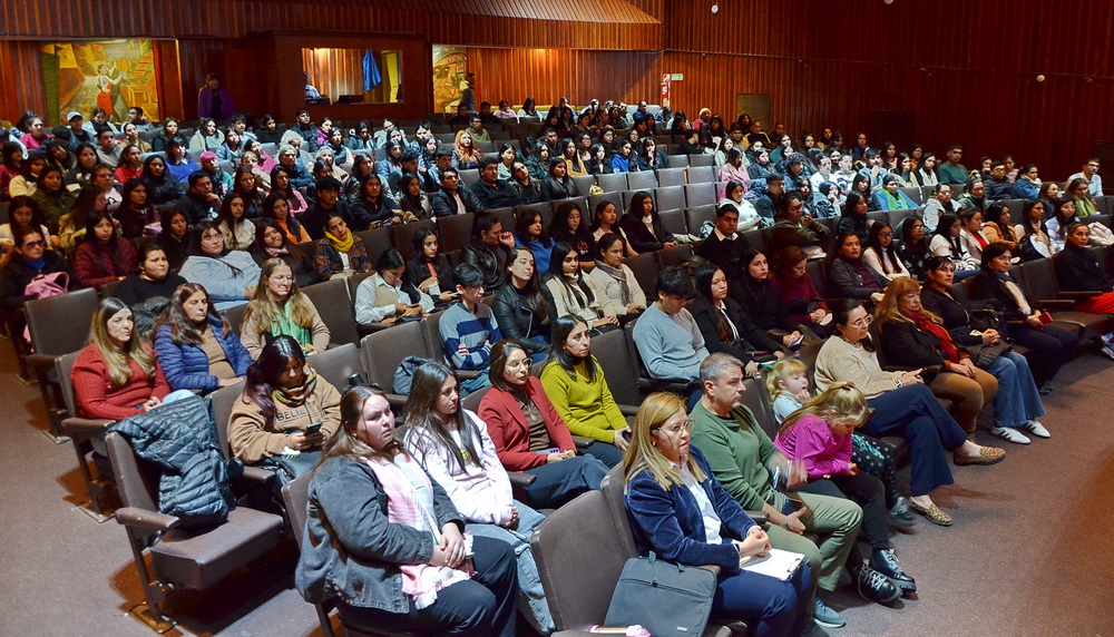 Humanidades conmemoró el Día Internacional de la Enfermería con actividades académicas y científicas