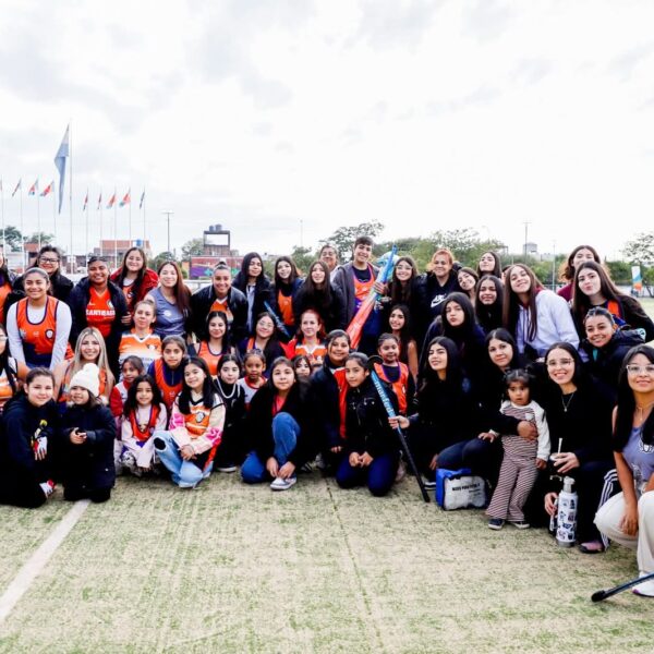 Las Termas: Inauguraron una moderna Cancha de Hockey en el Polideportivo Municipal