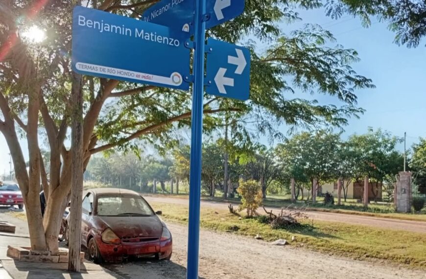 Colocan nomencladores en calles de barrios de Las Termas