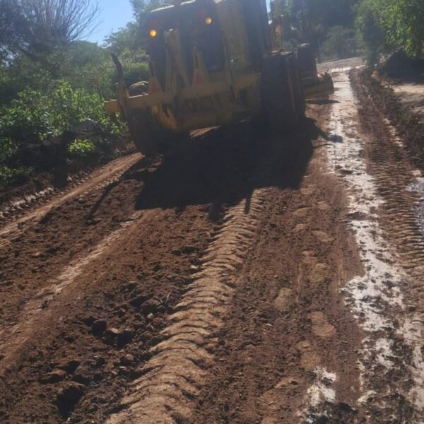 El Municipio de Nueva Esperanza realiza mejoras viales en la localidad de El Ojito