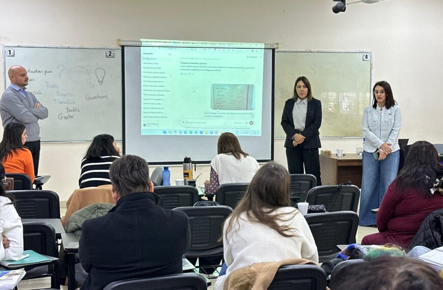 Especialistas y docentes reflexionan sobre el impacto de la IA en la investigación académica