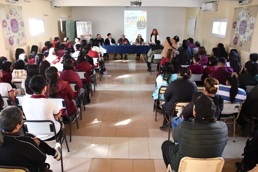 Exitosa jornada del Taller “Jóvenes en Foco” en Nueva Esperanza