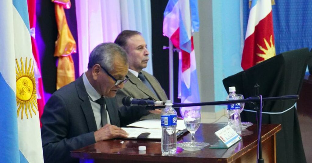 Pinto: Jorge Leguizamón brindó su último mensaje anual como intendente ante un recinto colmado Pinto: Jorge Leguizamón brindó su último mensaje anual como intendente ante un recinto colmado