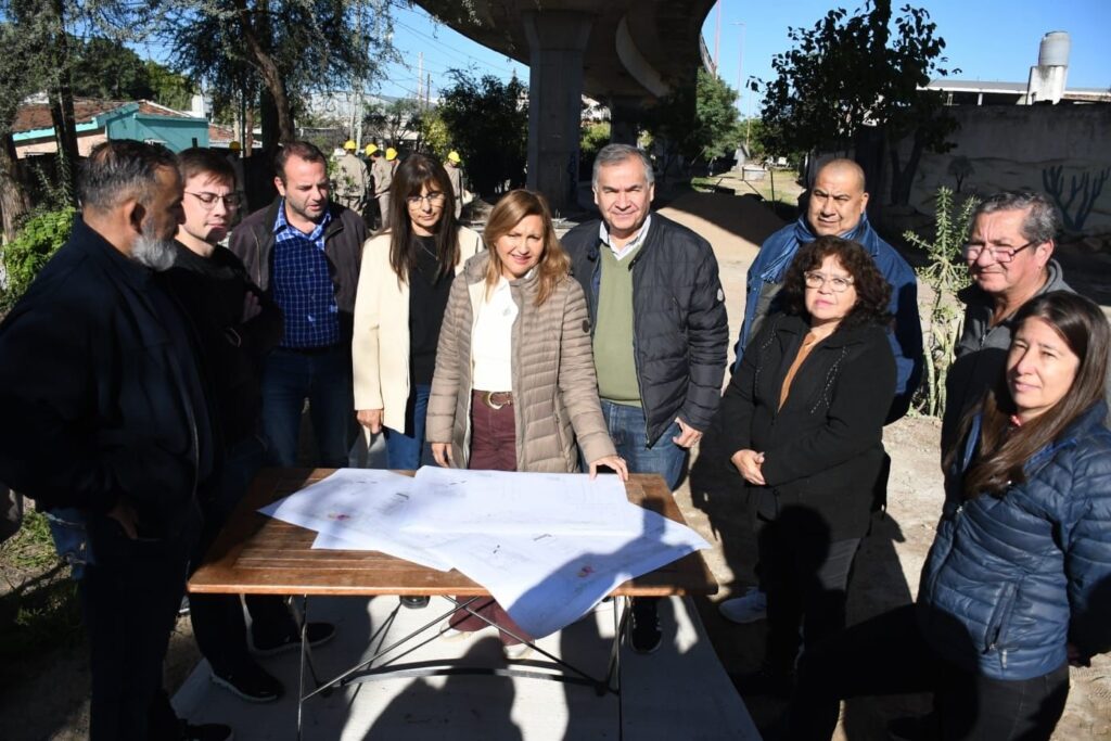 Avanzan las obras  del nuevo paseo Dardo Gómez del barrio Francisco de Aguirre