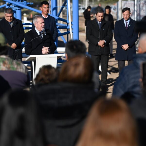 Elías Suárez anunció la ejecución de 300 viviendas y resaltó inversiones en infraestructura