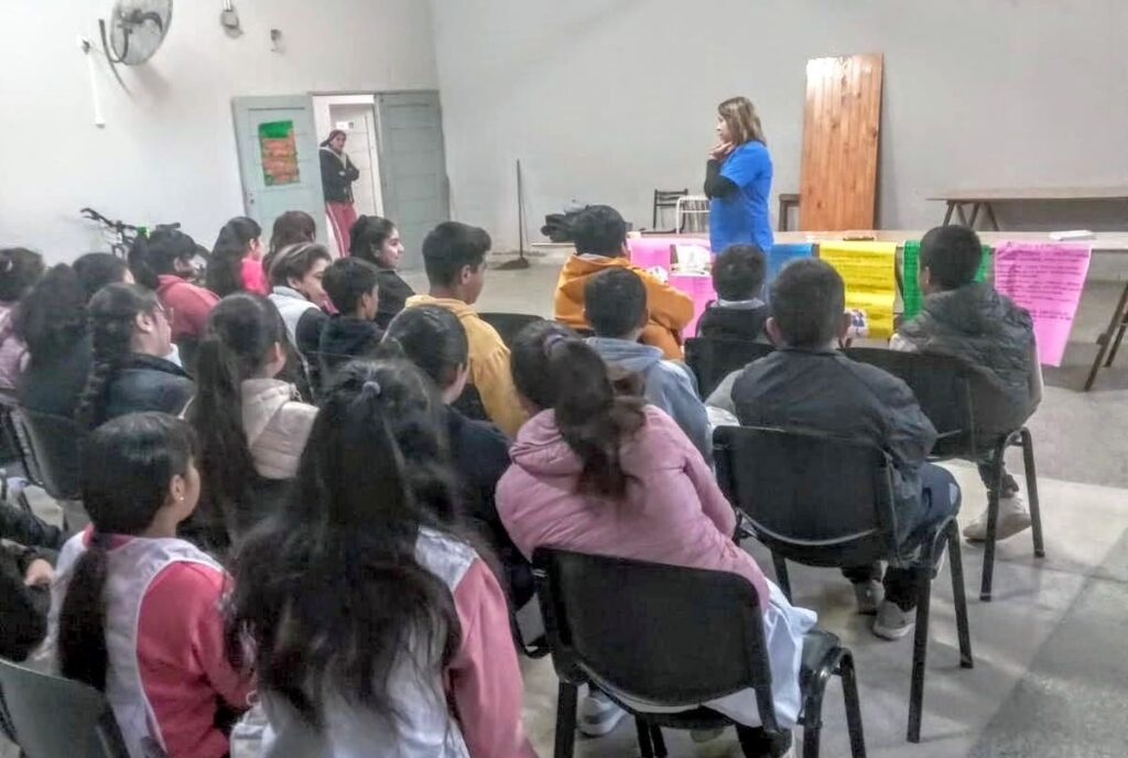 Alumnos de la Escuela “Ada Nilda Alderete” participaron de una charla sobre ”Salud mental y bullying”