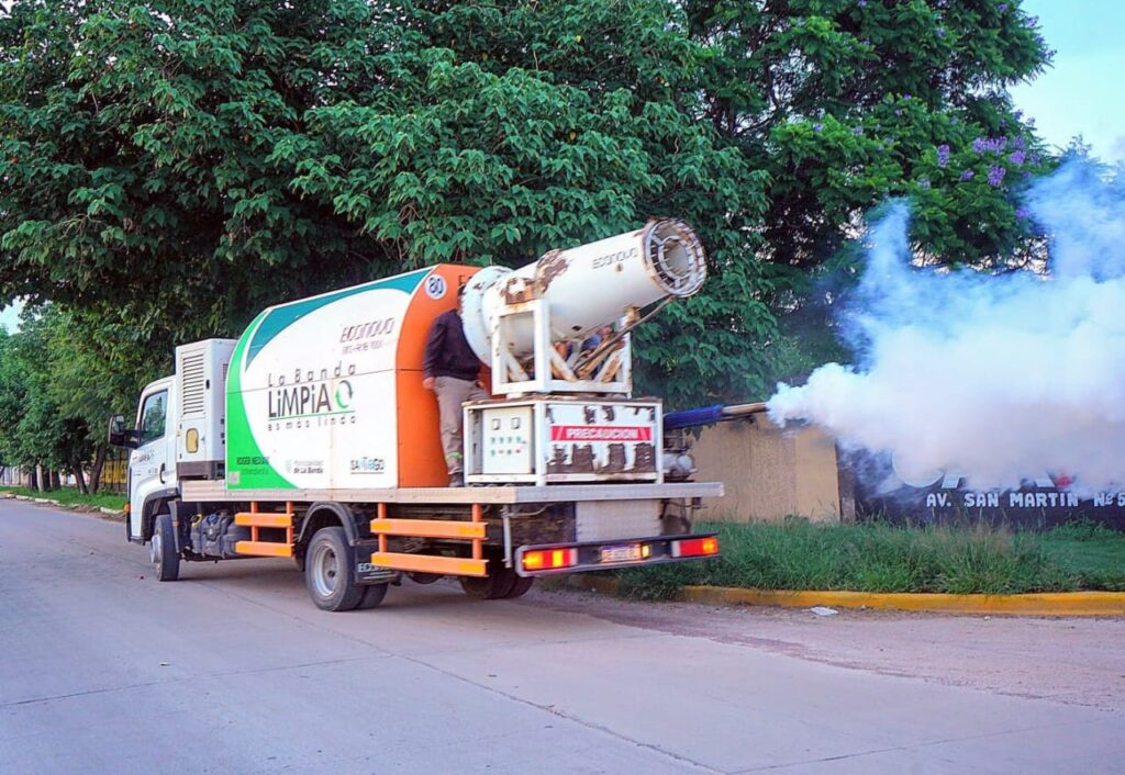 La Banda: continúan los operativos de fumigación y solicitan a los vecinos reforzar las tareas preventivas