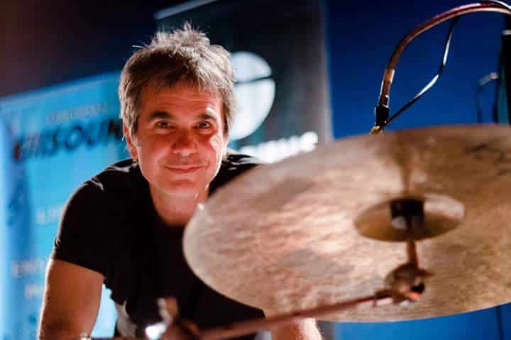 Rock nacional y recorrido musical: Jorge Araujo llega a Santiago